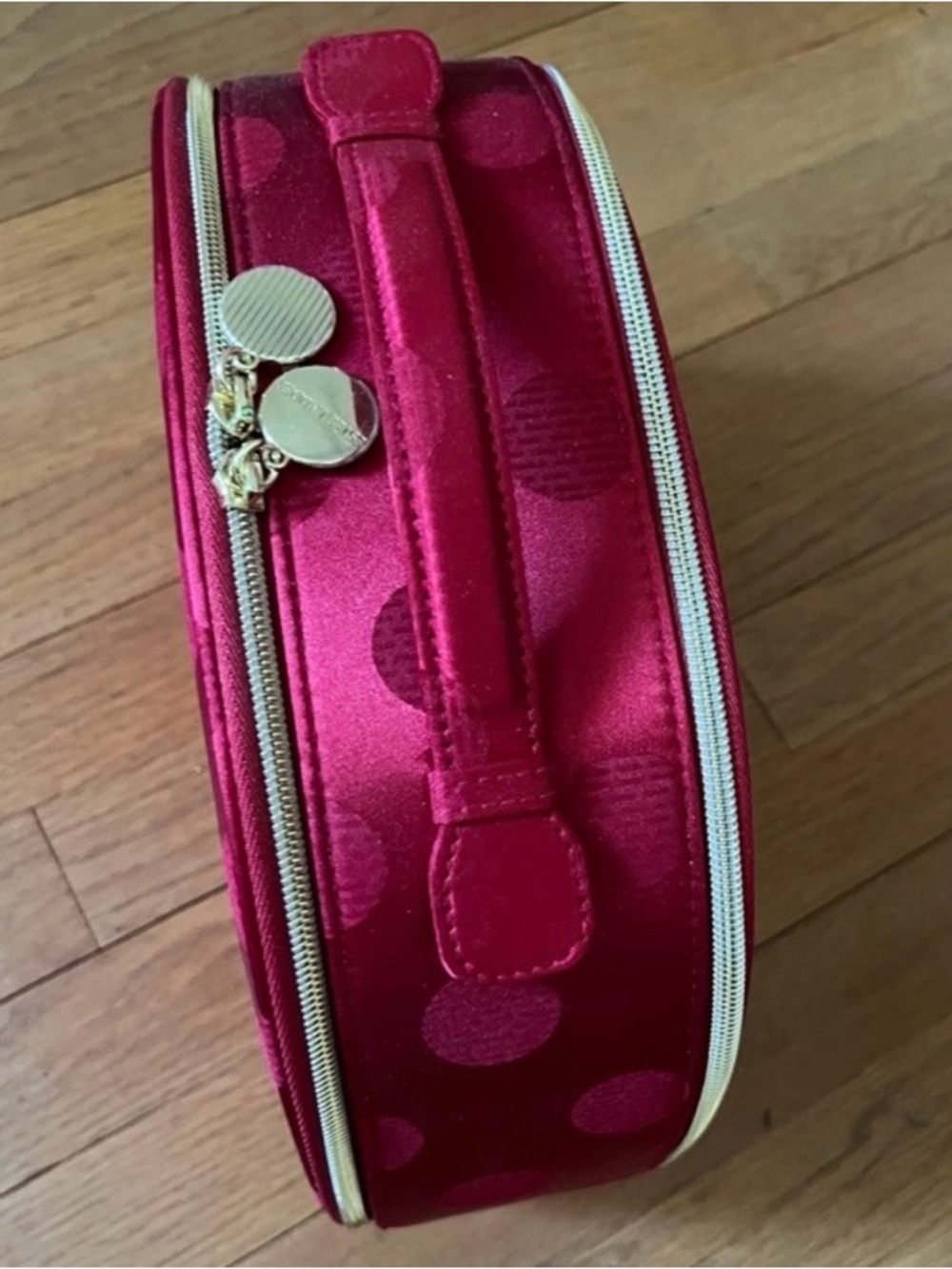 ESTÉE LAUDERPolka Dot Satin Cosmetic Case